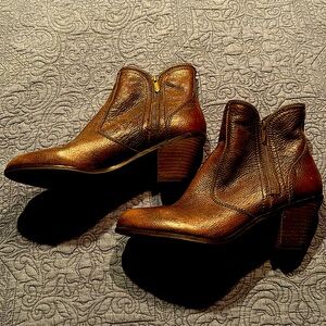 Sam Edelman booties.